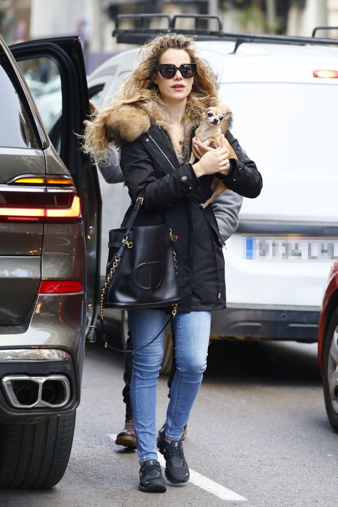 Candela Márquez fue captada en una salida de compras en Madrid.