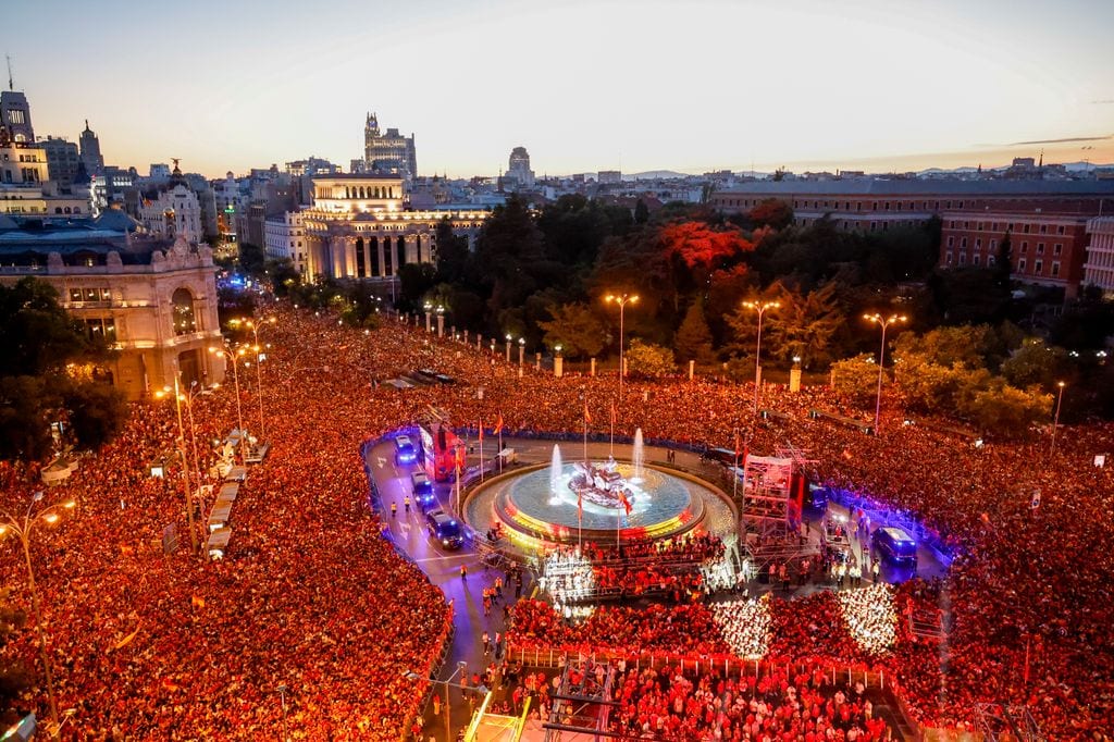 La celebración de La Roja por las calles de Madrid tras ganar la Eurocopa el 15 de julio de 2024