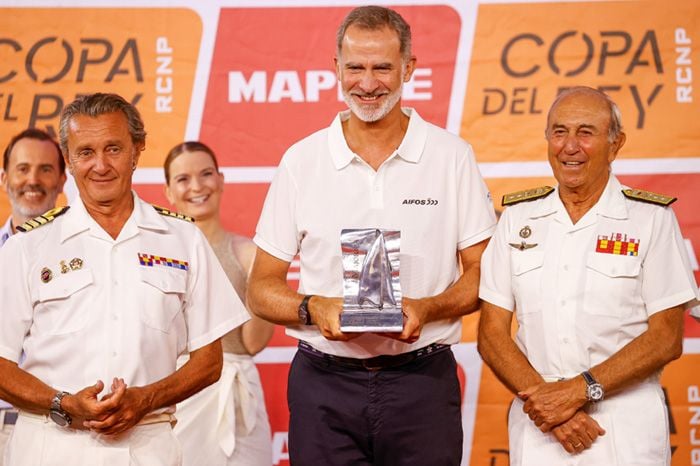 El Rey posa con una gran sonrisa