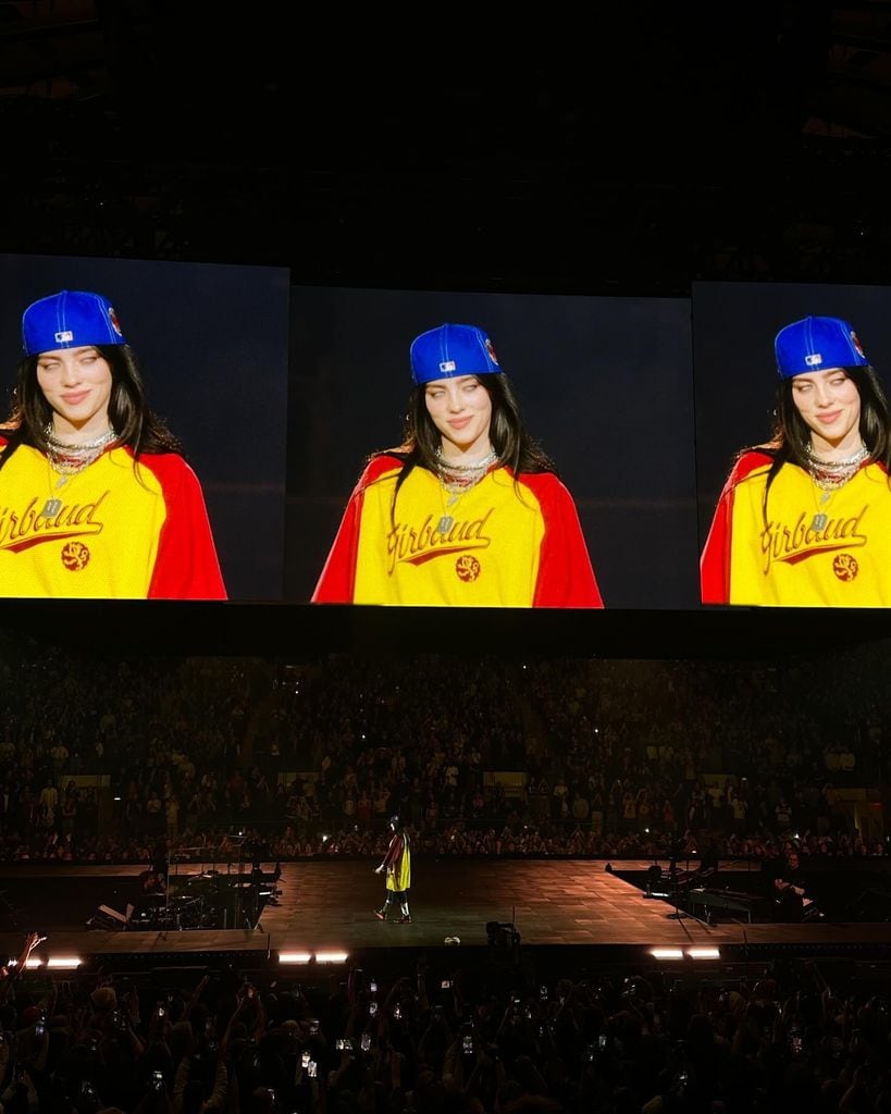 Madonna y sus hijas disfrutaron del show de Billish desde un lugar privilegiado.