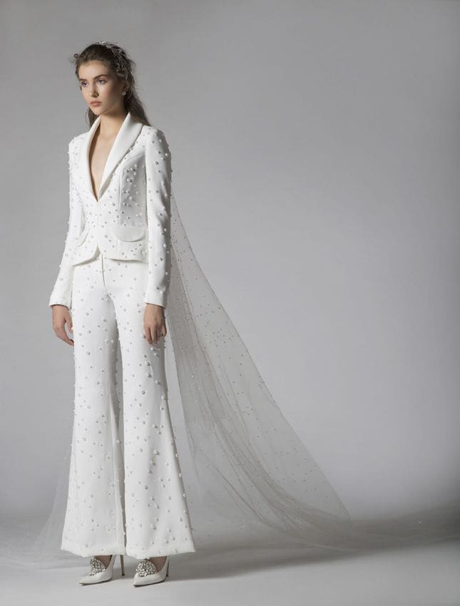 Trajes de chaqueta para novias