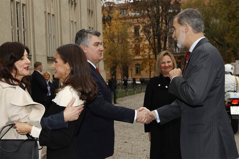 Los Reyes con el presidente de Croacia y la primera dama