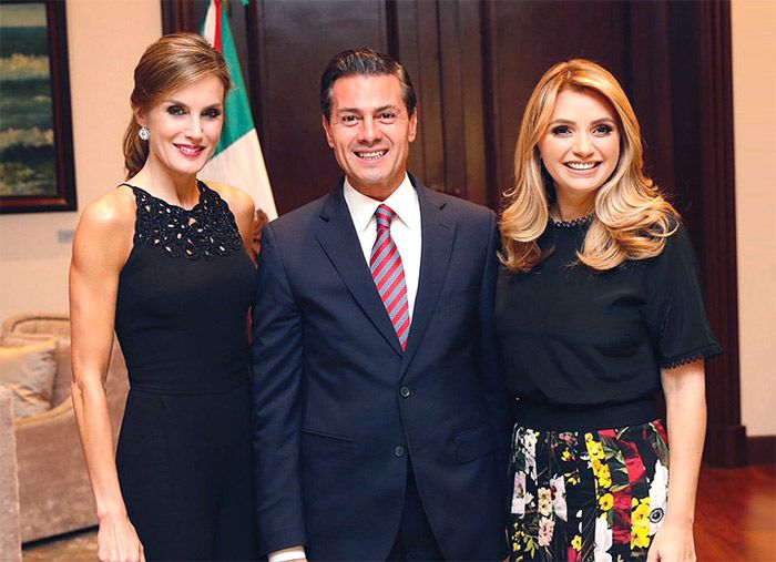 Los Reyes ofrecen un almuerzo al presidente Enrique Peña Nieto y su mujer, Angélica Rivera