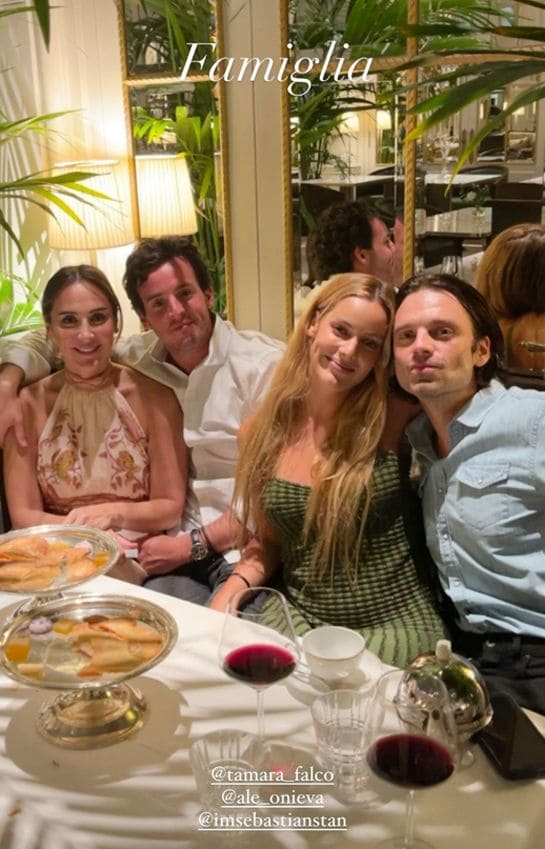 Tamara Falco e Iñigo Onieva cenando con Alejandra Onieva y Sebastian Stan