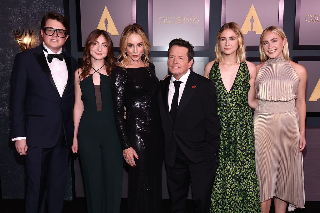 Michael J Fox con su mujer y sus cuatro hijos. Los Ángeles. 2022