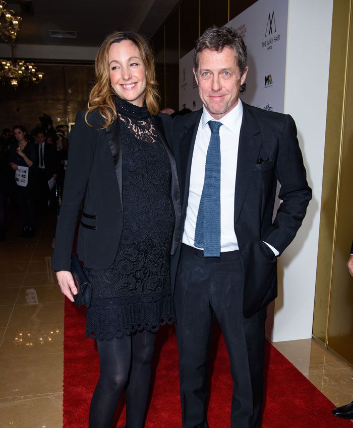 Hugh Grant y Anna Eberstein en los London Film Critics Circle Awards 