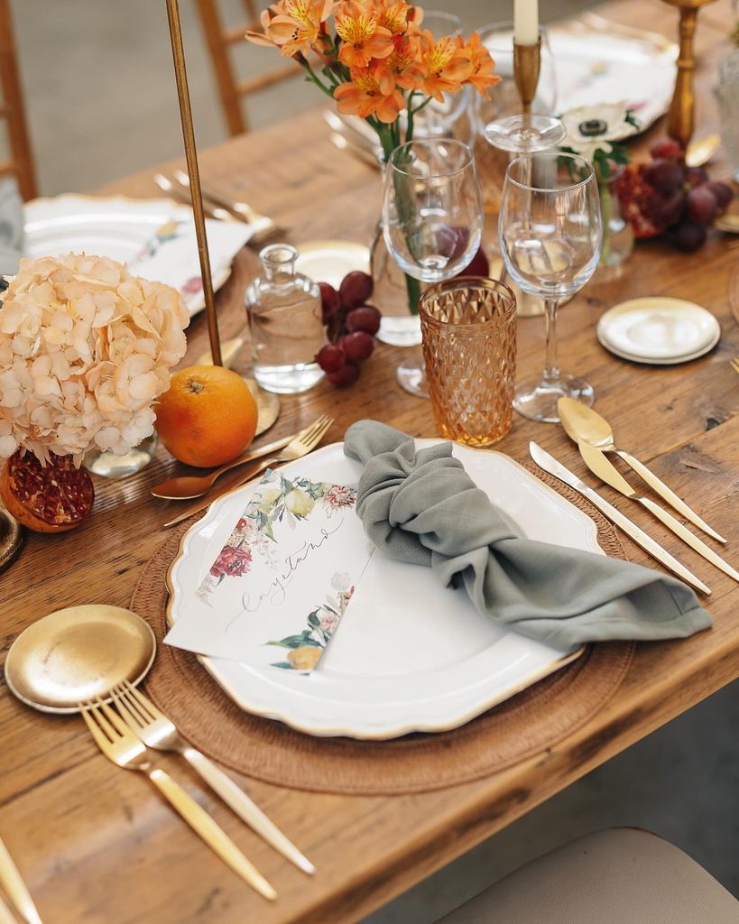 Flores baratas para decoración de bodas alstroemerias