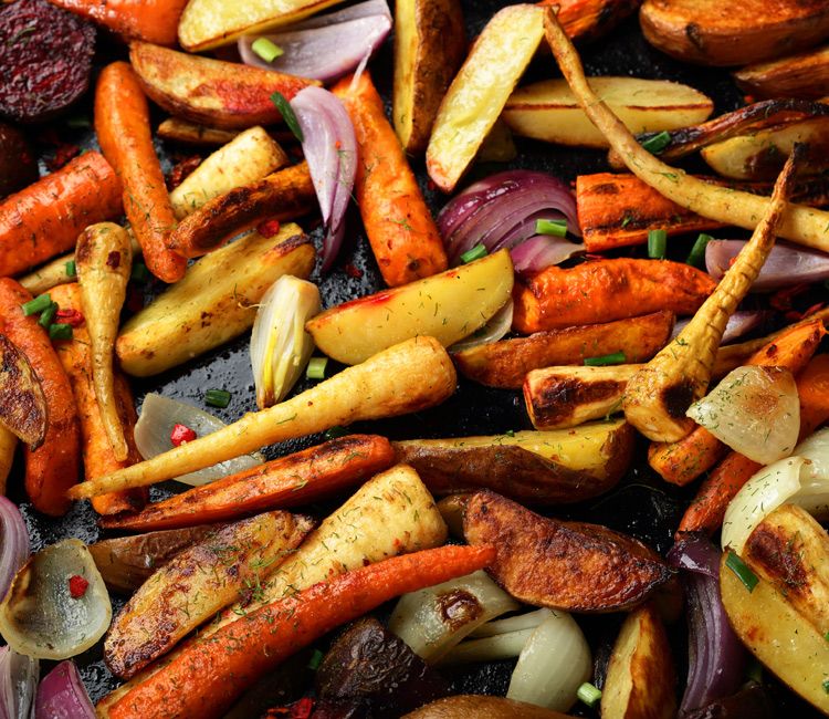 Primer plano de verduras asadas