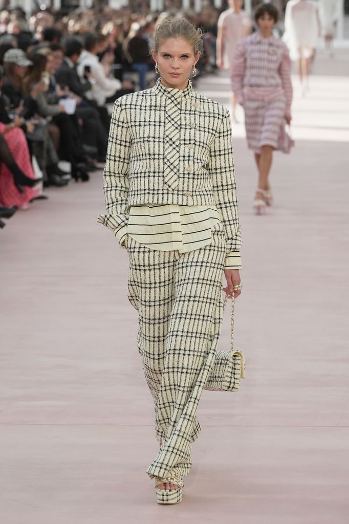 Paris Fashion Week: Chanel Primavera/Verano 2025