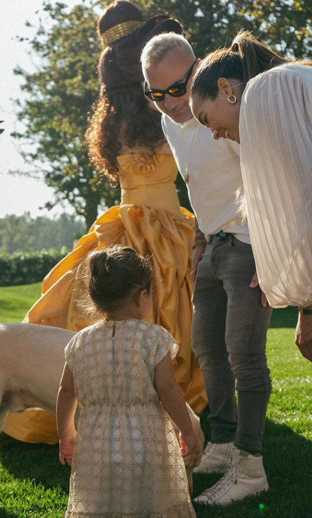 Sharon Fonseca y Gianluca Vacchi con su hija Blu Jerusalema