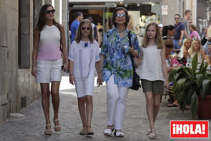 Las dos reinas, la Princesa Leonor y la Infanta Sofía