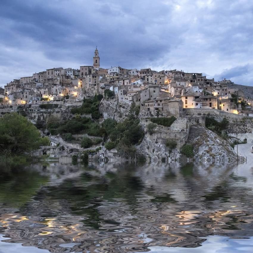 panoramica del bonito pueblo de bocairent valencia