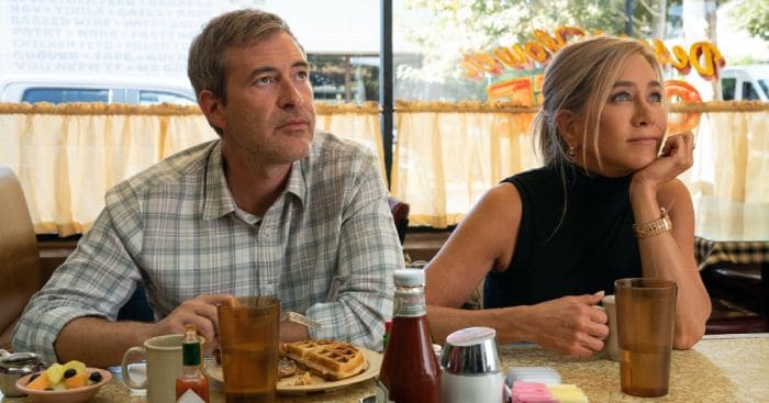 Jennifer Aniston y Mark Duplass en la tercera temporada de 'The Morning Show'