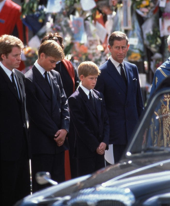 El príncipe Harry y su padre, Carlos de Inglaterra