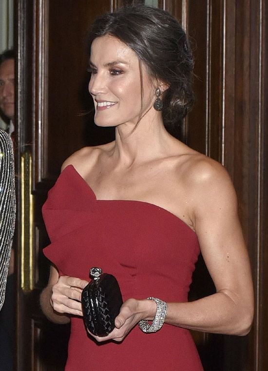 reina letizia 12a