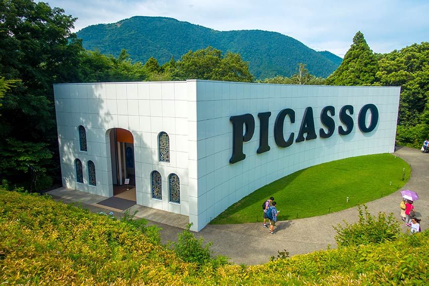 Pabellón dedicado a Picasso en el Museo al aire libre de Hakone, Japón