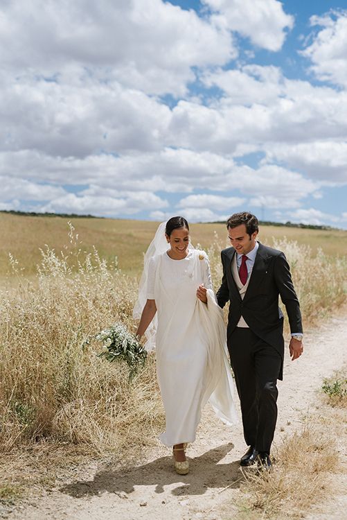 Novia con vestido de margaritas de Sofía Delgado