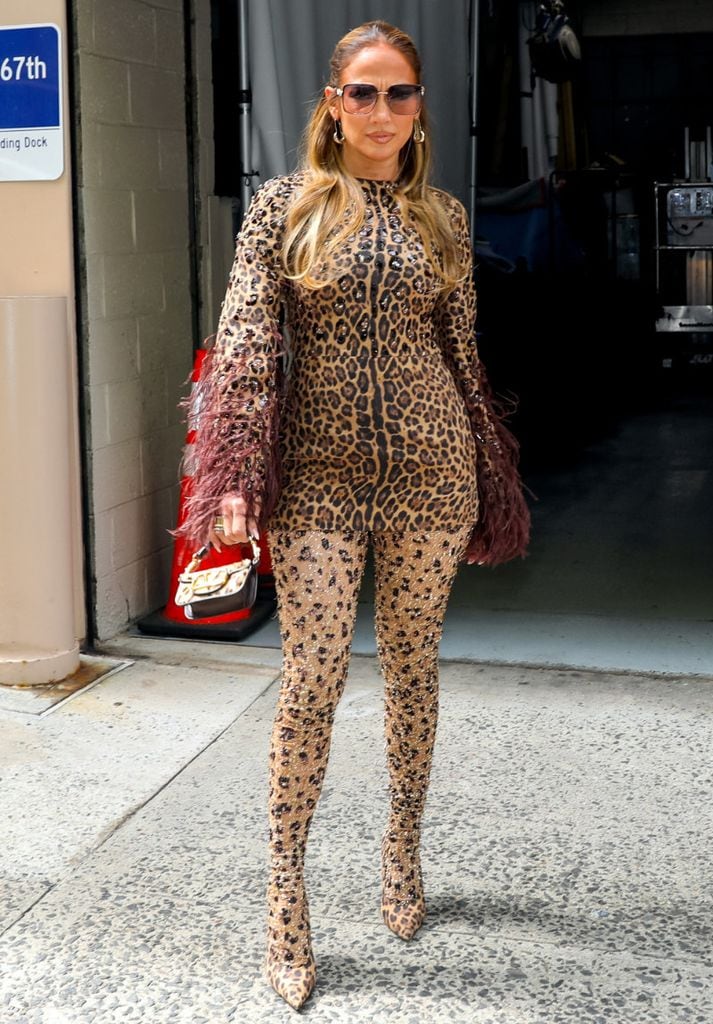 jennifer lopez animal print 2