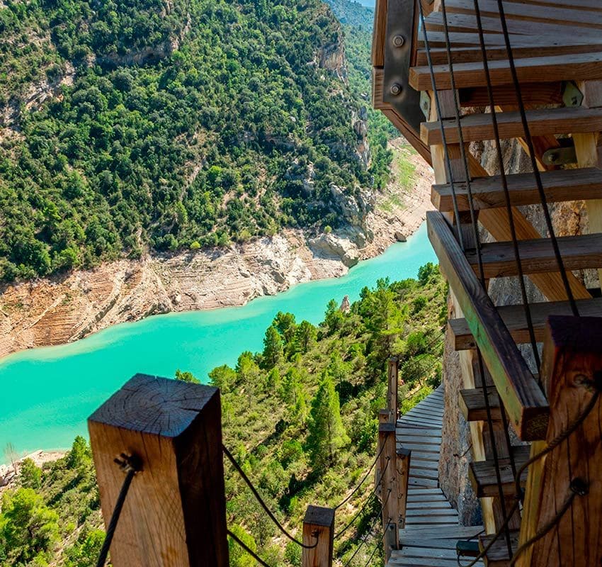 Reabren las Pasarelas de Montfalcó tras una restauración, entre Huesca y LLeida