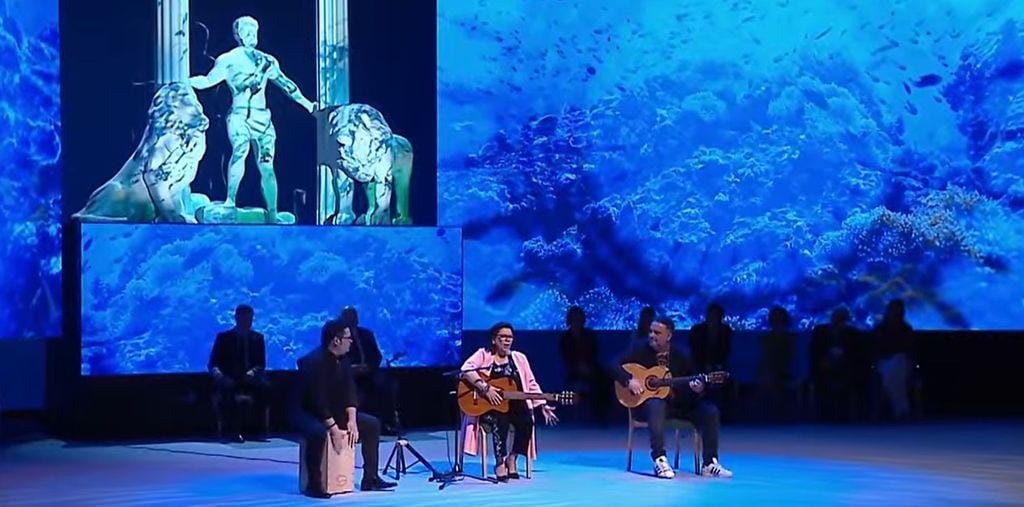 María del Monte en la entrega de las Medallas de Andalucía 2025 en el Teatro de Maestranza de Sevilla