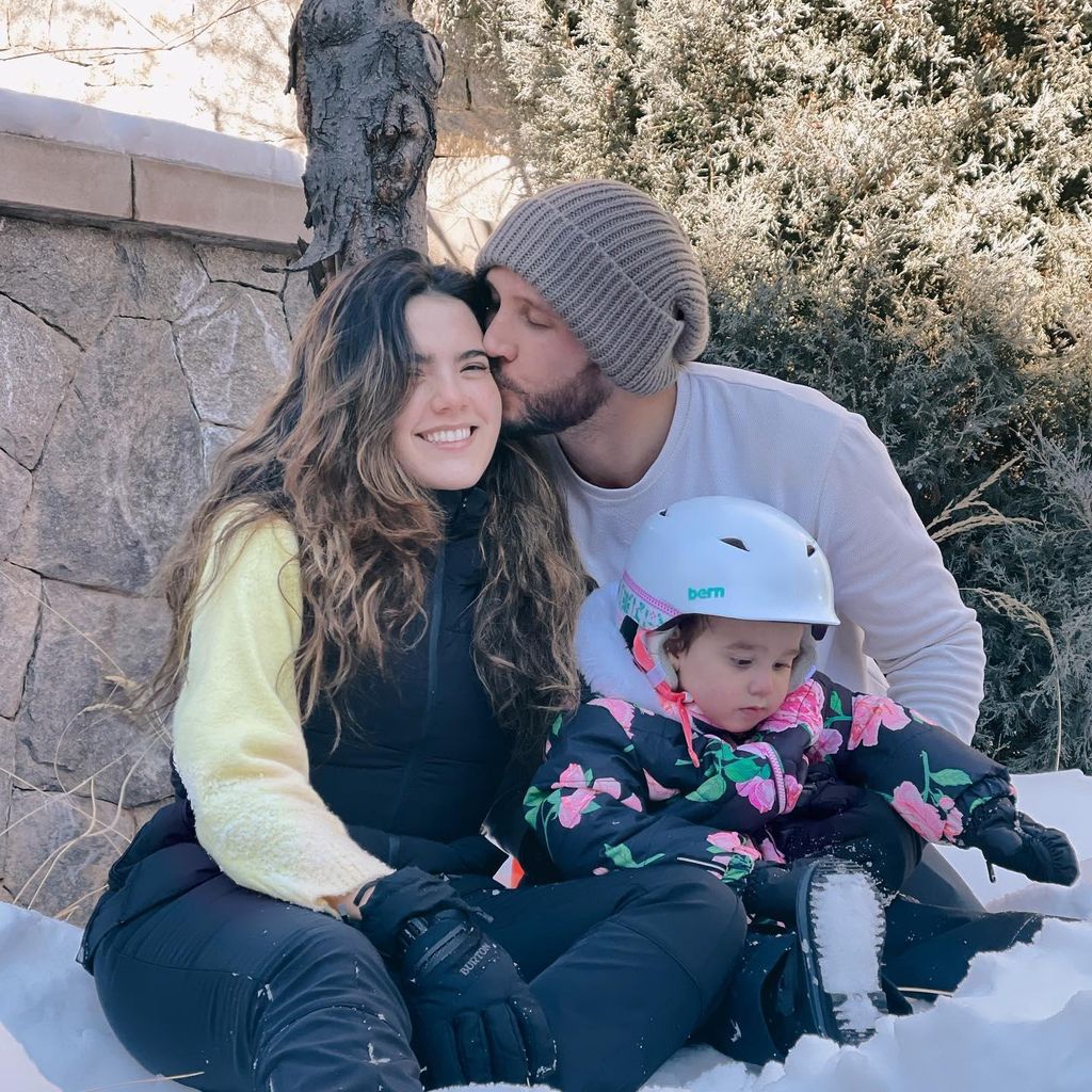 camila fern ndez y su esposo francisco barba y su hija cayetana