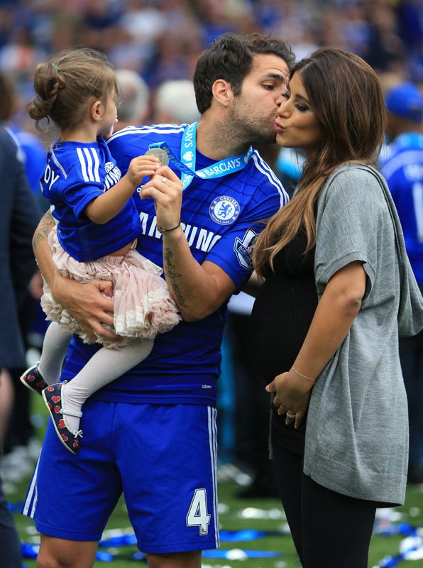 Cesc Fábregas celebró la victoria del Chelsea con Daniella Semaan y Lía
