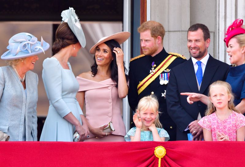 Meghan con la Familia Real británica en el balcón del Palacio de Buckingham