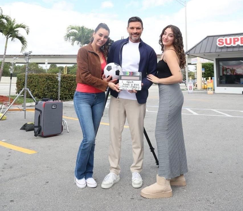 Elizabeth Gutiérrez, Julián Gil y Bárbara Cuesta actriz española.