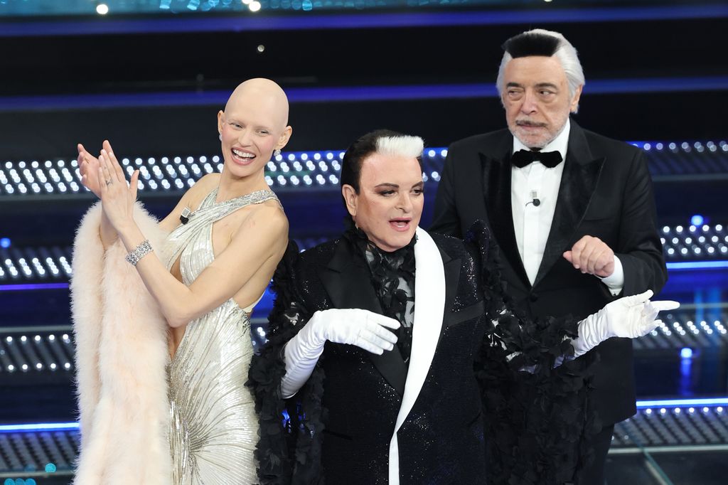 Bianca Balti, Cristiano Malgioglio y Nino Frassica en el Festival de Sanremo 2025