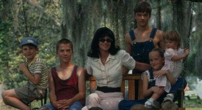 En la película 'Locos en Alabama', Melanie Griffith con sus hijas Stella y Dakota