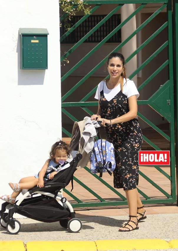 Melissa Jiménez y sus hijas