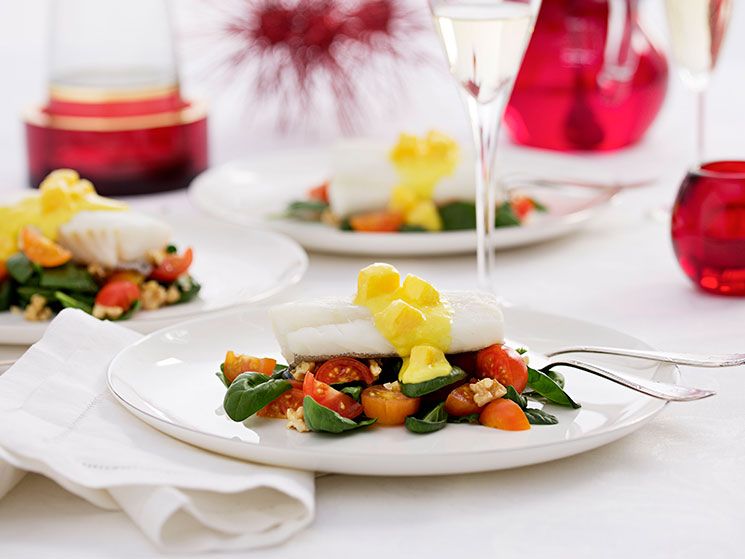 Bacalao con ensalada y vinagreta de mango