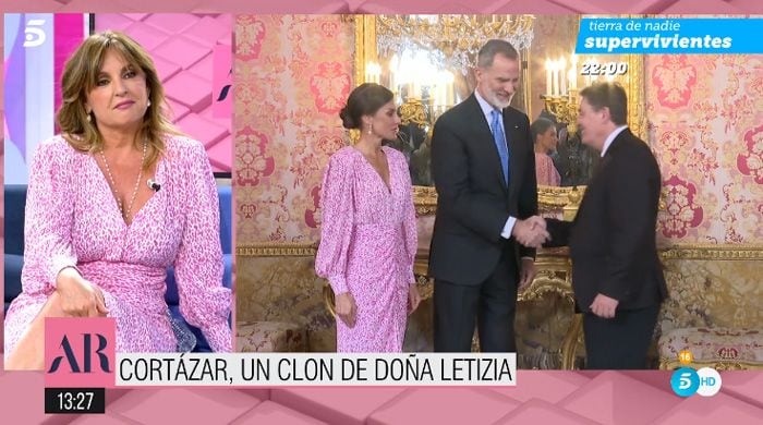 Beatriz Cortázar con el mismo vestido que la Reina