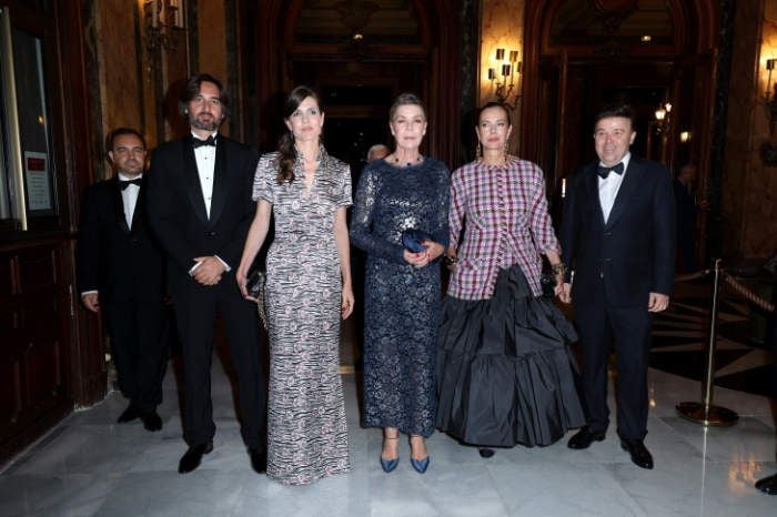 Carlota Casiraghi y Dimitri Rassam con sus madres