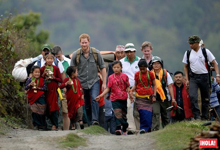 Harry realizó a pie muchos de los trayectos entre las zonas rurales
