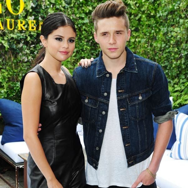 Brooklyn Beckham posó junto a Selena Gomez en la fiesta posterior al desfile de Polo Ralph Lauren. El joven viajó a Nueva York junto a su madre, Victoria Beckham
