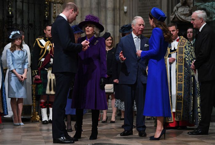 El príncipe Guillermo y la reina consorte Camilla