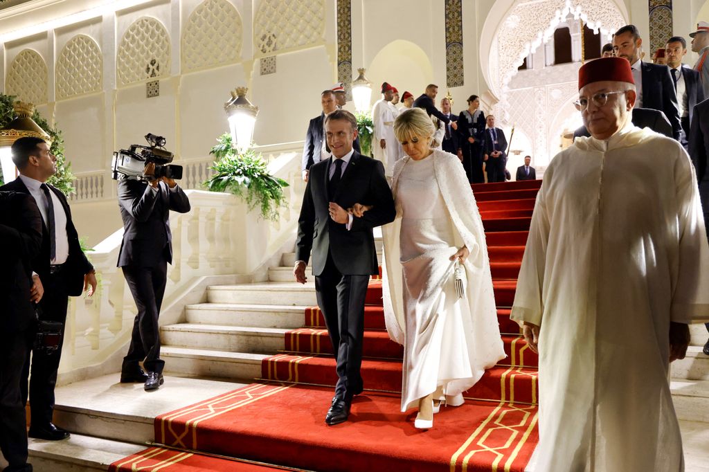 Emmanuel y Brigitte Macron en una cena de Estado en el Palacio Real de Rabat el 29 de octubre de 2024