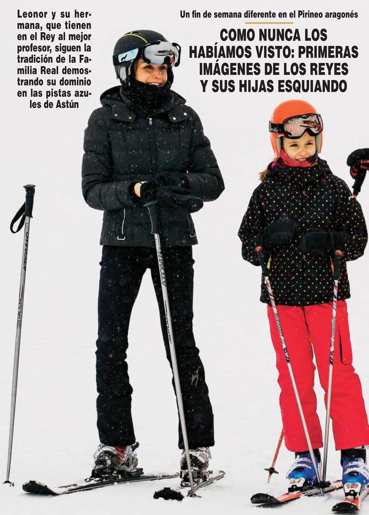 Los reyes Felipe y Letizia en la nieve HOLA