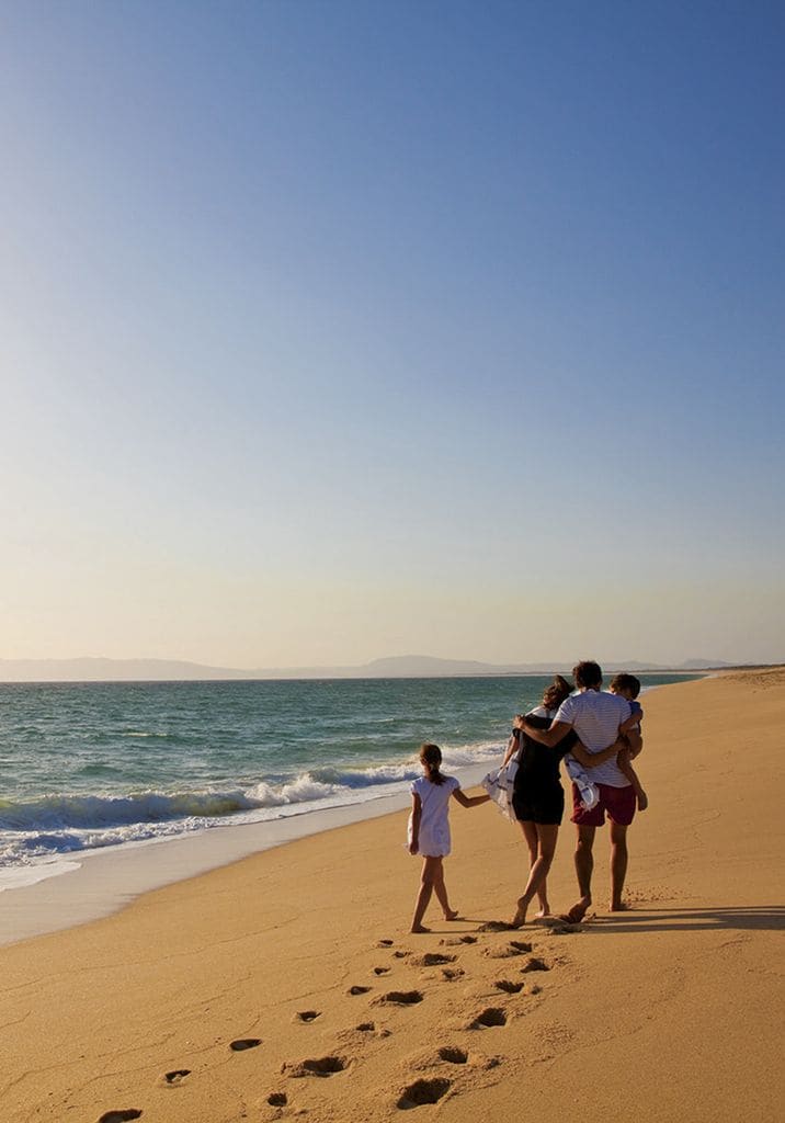 Pasear por las playas de Troia 