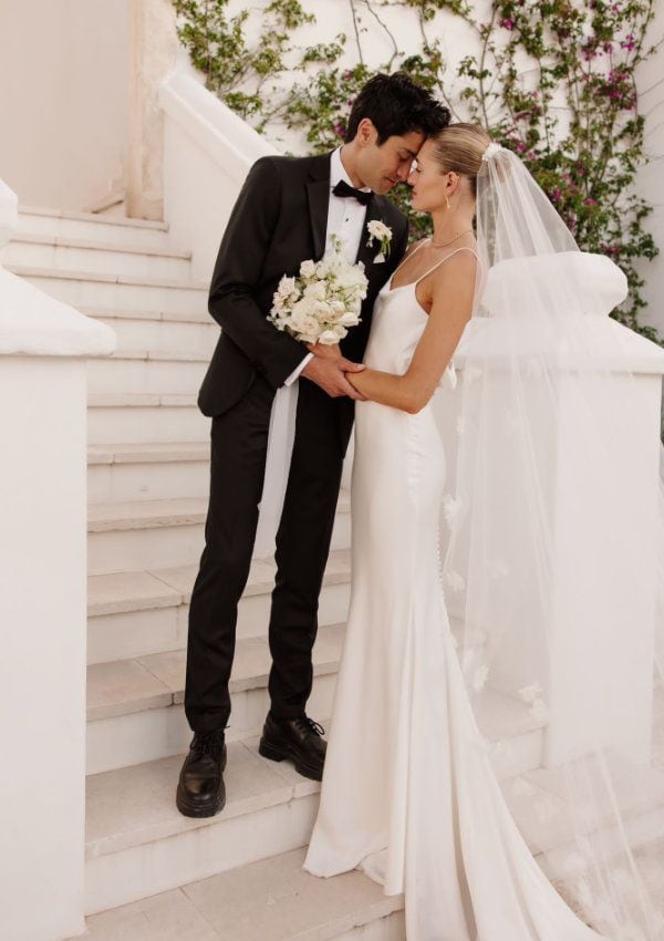 Sanne Vloet con vestido de novia de Pronovias en su boda