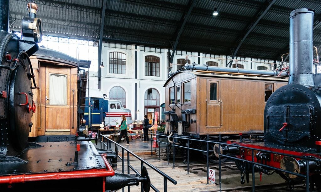 flea market at madrid railway museum