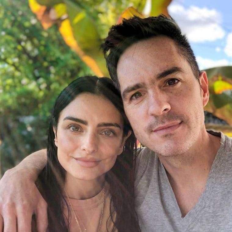 Aislinn Derbez, Mauricio Ochman