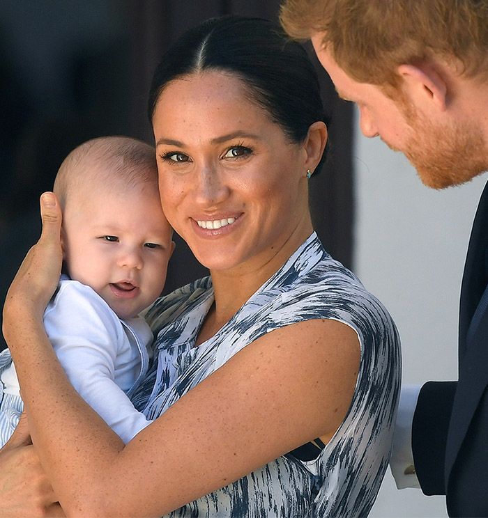 Meghan Markle y el Príncipe Harry con su hijo Archie