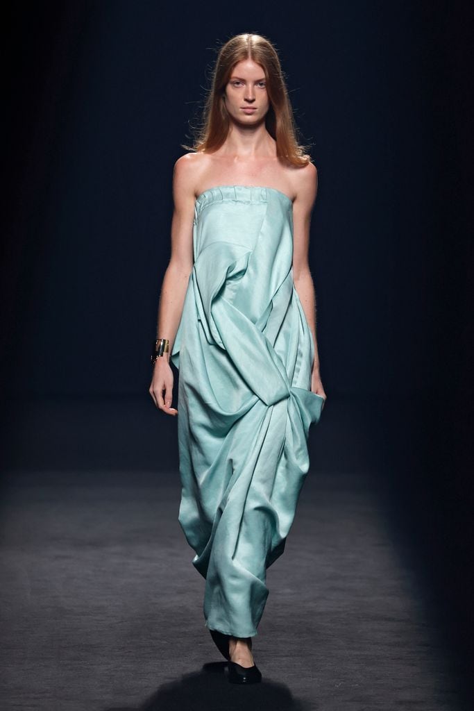 Mercedes-Benz Fashion Week: Ángel Schlesser Primavera/Verano 2025