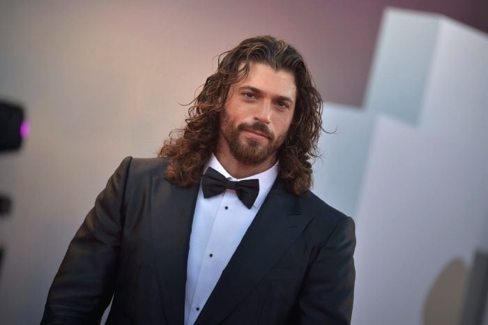 Can Yaman se muda a Hungría para rodar 'El Turco' para Disney+