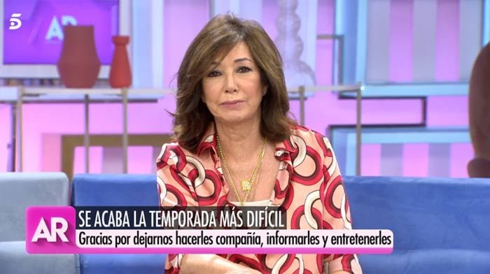 Emocionada y sin poder contener las lágrimas, Ana Rosa Quintana despide su temporada 'más dura'