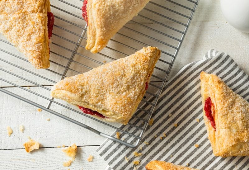 Cherry turnovers (empanadillas de cereza)