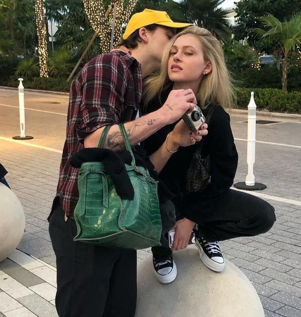 Brooklyn Beckham y Nicola Peltz