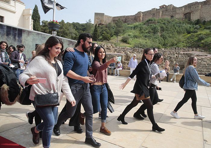 Mario Casas habla de la boda de su ex, María Valverde